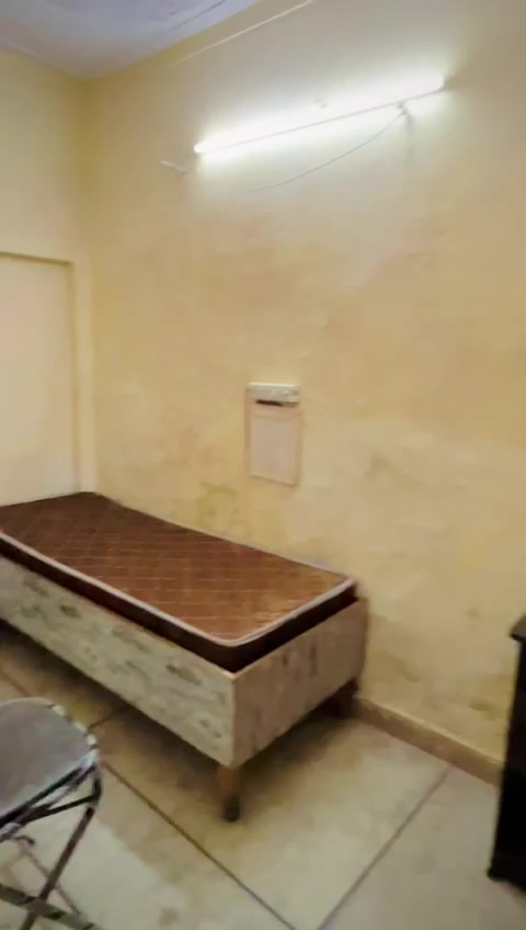 PG for Boys in Mukherjee Nagar