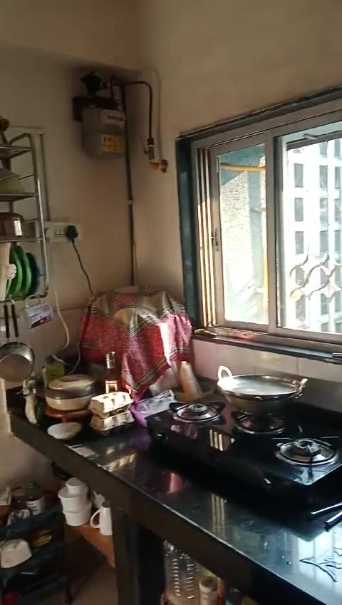 Single Room for Female In 1 BHK  In Saptsarshi Towers In Malad West