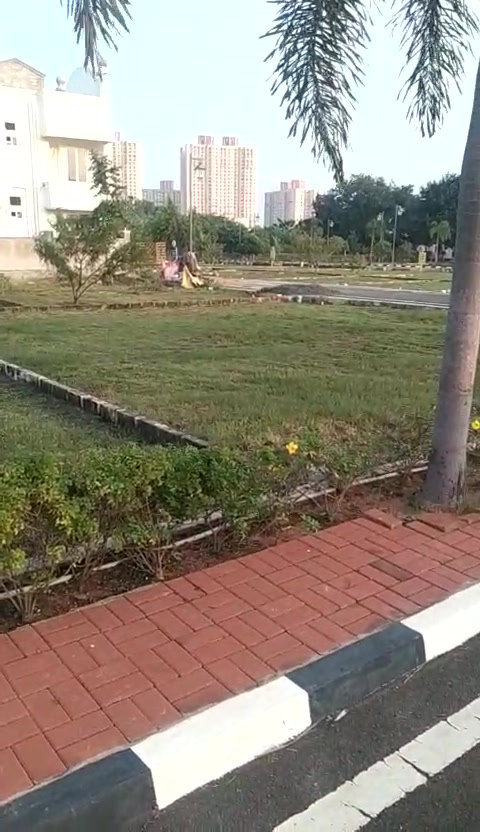 Plot For Sale  In Hiranandani Parks In Singaperumal Koil Railway Station Entry