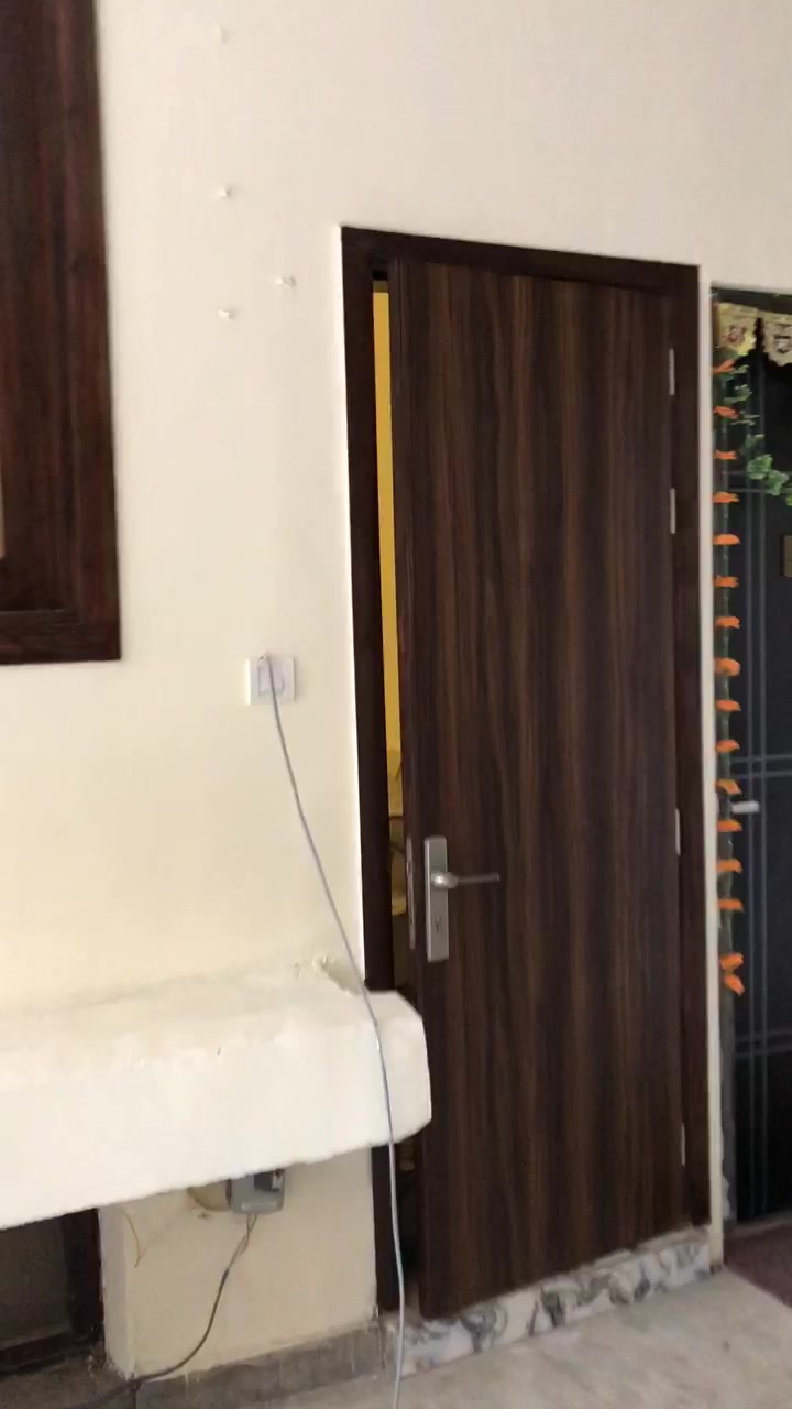 Independent House Kalkaji Without Brokerage Semifurnished 3 BHK Flat for Sale in Independent