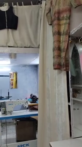 Shop in Bhogal, Jangpura, Delhi for sale 