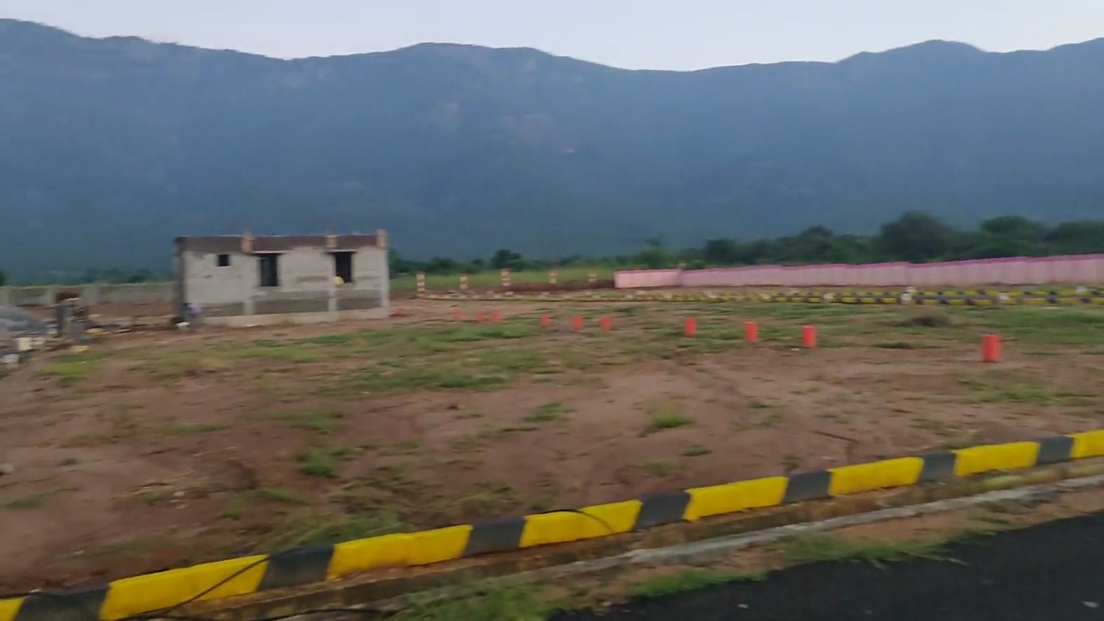 Plot For Sale  In Sirumalai In Chetpet