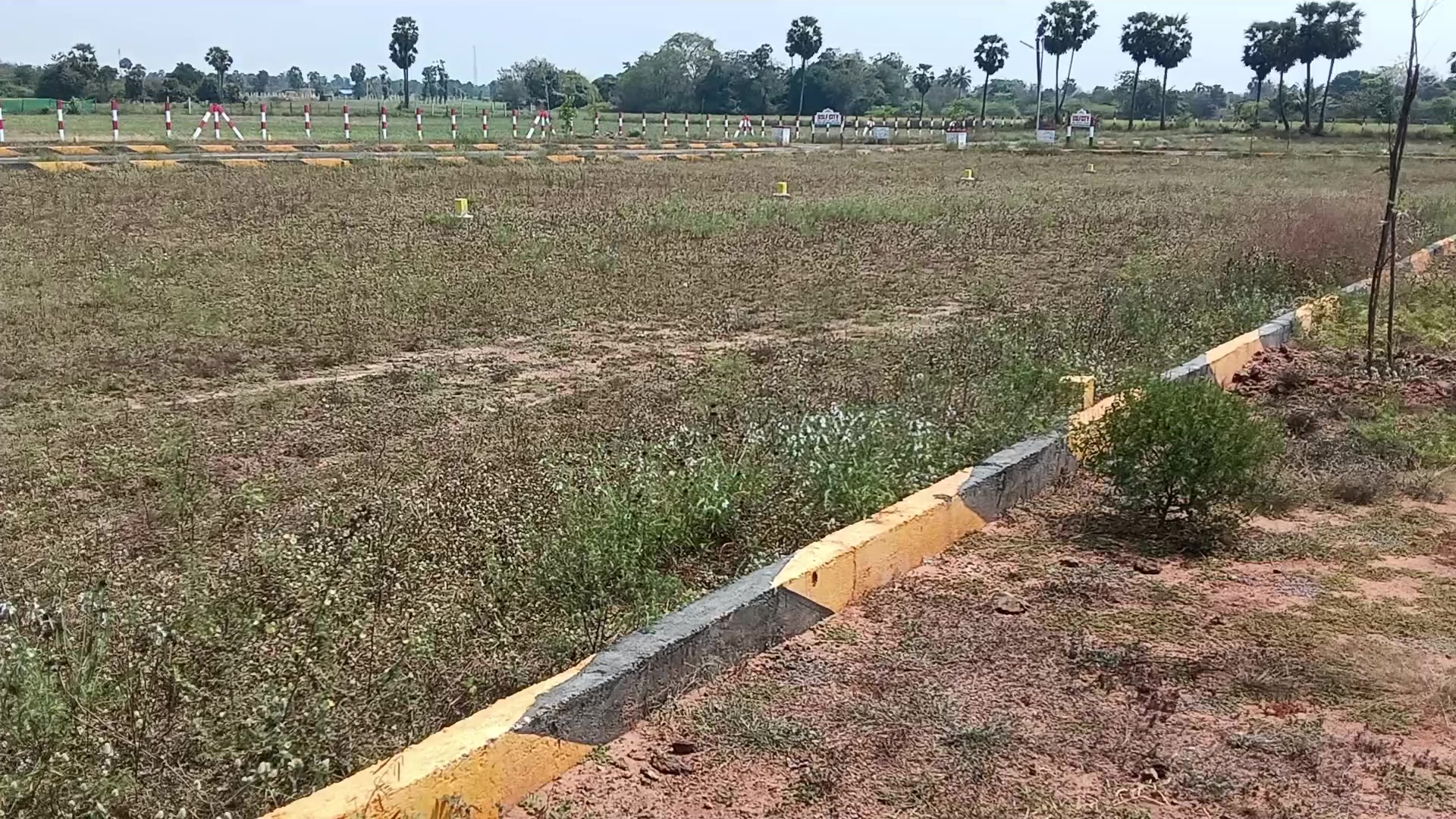 Plot For Sale  In Mountain Enclave In Singaperumal Koil